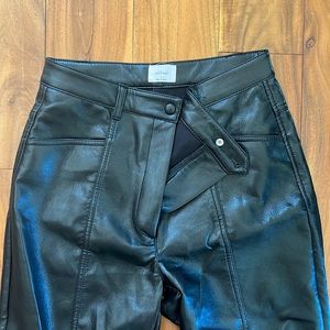 Aritzia Wilfred command pant